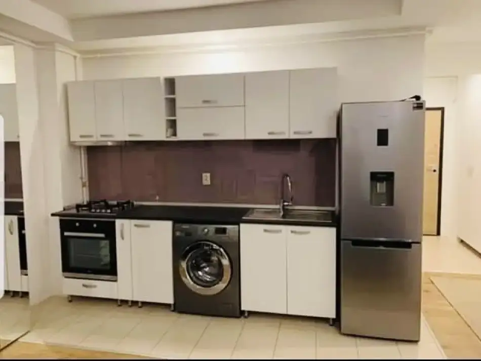 Proprietar-Vanzare Apartament 2 camere Tip Studio in Complex Cosmopolis  img 4